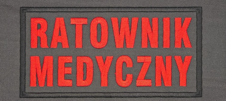 Ratownik Medyczny czerwony + ramka czarna haftowana.jpeg